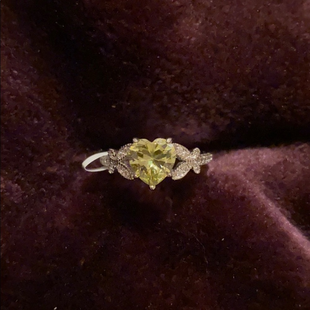 Heart ring